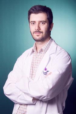 Dr. Carlos Muñoz Santos