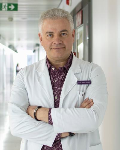 Dr. José Manuel Fernández - Equipo Médico de Especialistas en Cuidado y Estética de la Piel